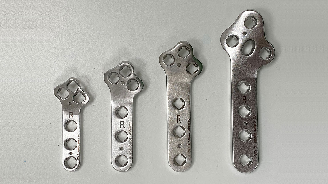 The NEW precontoured polyaxial locking TPLO plate family