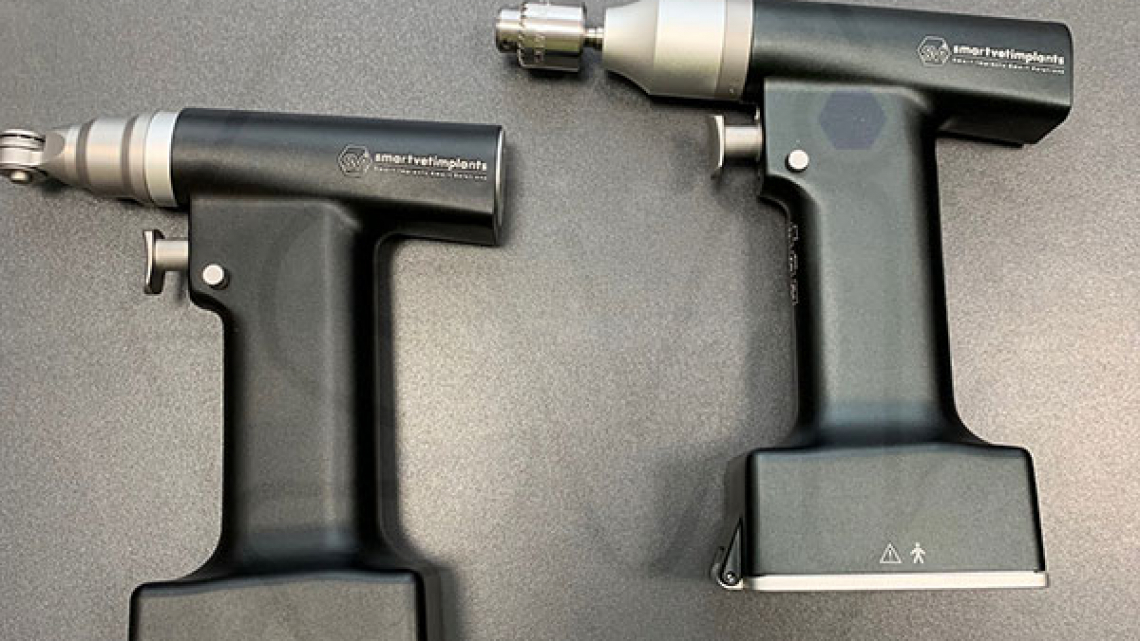 Mini canulated drill